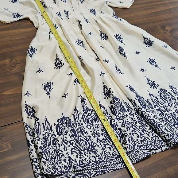 Glam Cream and Navy Casual Dress - Picture 3 of 12